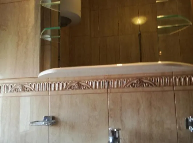 Paula Apartman *